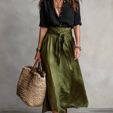 Vera™ | Set Due Pezzi: Maglietta Nera e Gonna Midi Verde Oliva