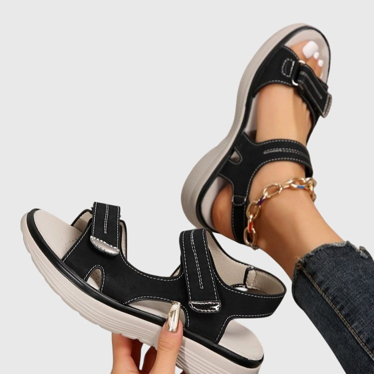 Calline - Sandali con Cinghia Regolabile