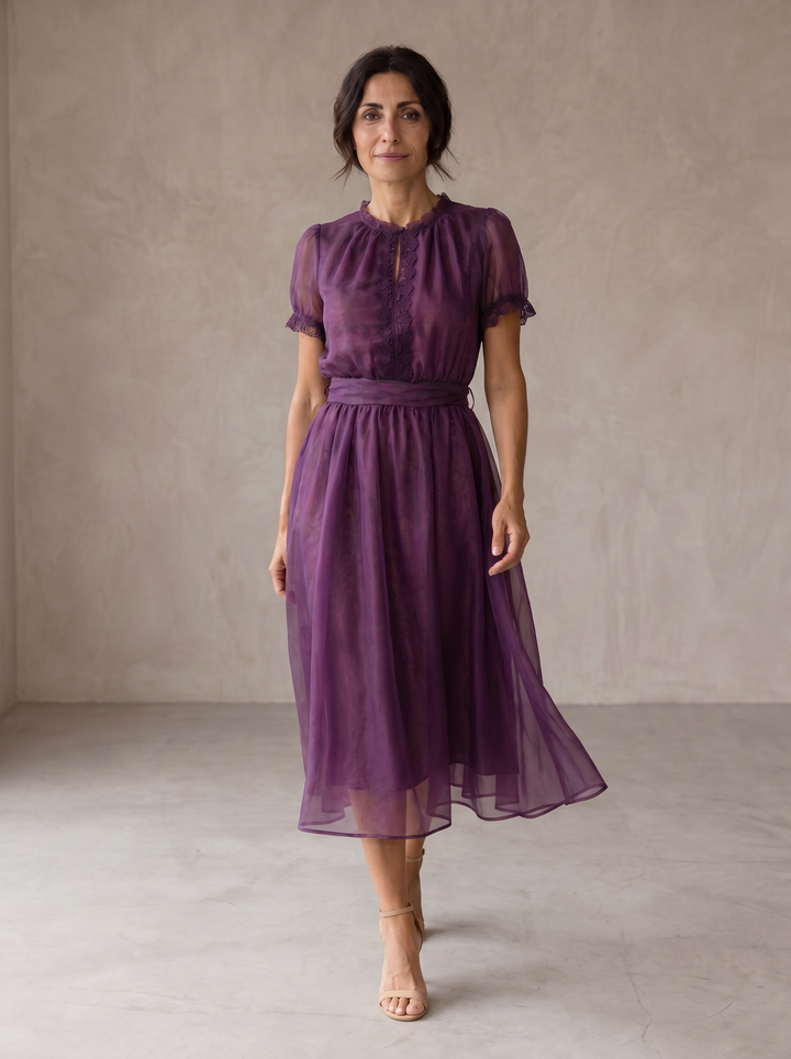 Flavia | Maxi Abito con Scollatura a Goccia e Bordo in Pizzo Chiffon